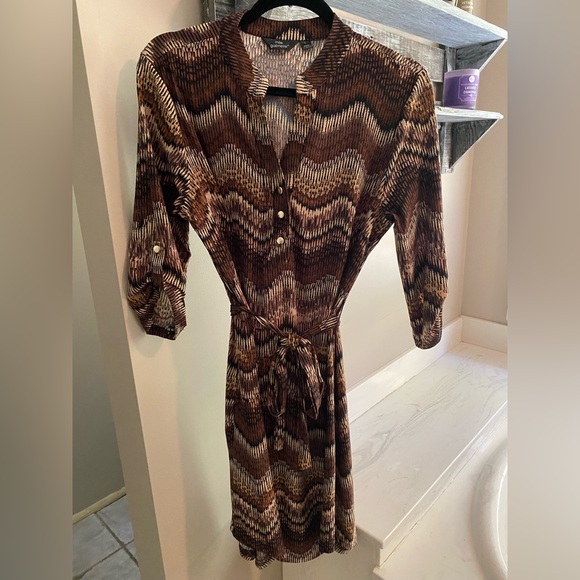 Size L brown dress with tie belt - Picture 2 of 3